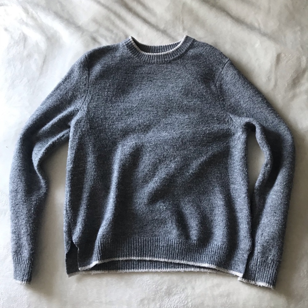 Grey sweater